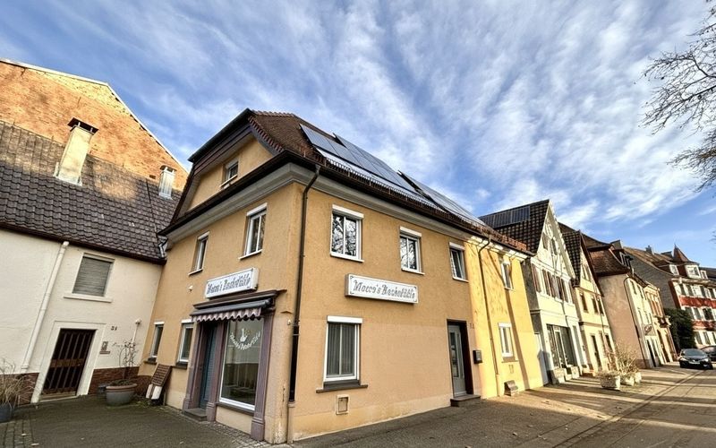 Vielseitig nutzbares Stadthaus, inkl. Gewerbefläche ehemals Bäckerei